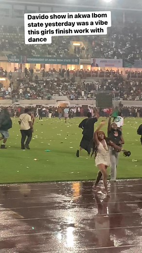Davido concert in akwa Ibom yesterday was a banger this girls deserves an award #viral # | MC Combine