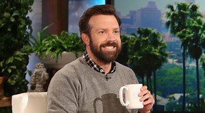 Jason Sudeikis Compares Will Forte’s New Hair to ‘Showgirls’