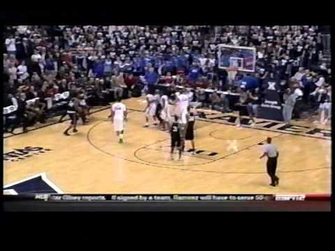 Xavier vs Cincinnati game ends in a brawl