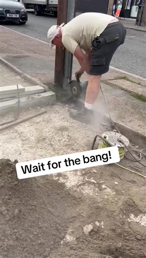 Ever Seen a Man Fly? Hilarious UK Comedy Moment