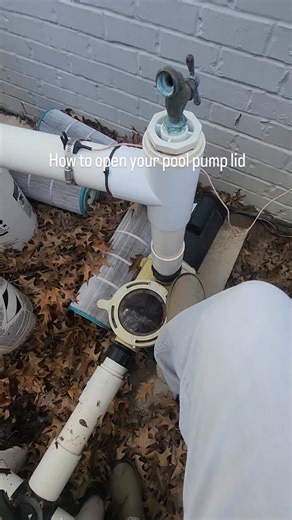 Rex Bowden on Instagram: "This is how you open your pool pump lid. Any questions? #poolservice #poolcleaning #poolguy"