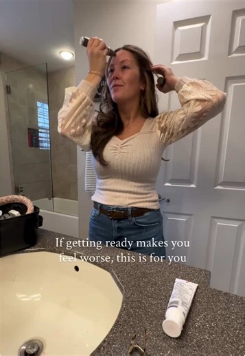 Replying to @Chester Copperpot Stop fixing what you don’t love. Highlight what you already do. It works for makeup And for life.