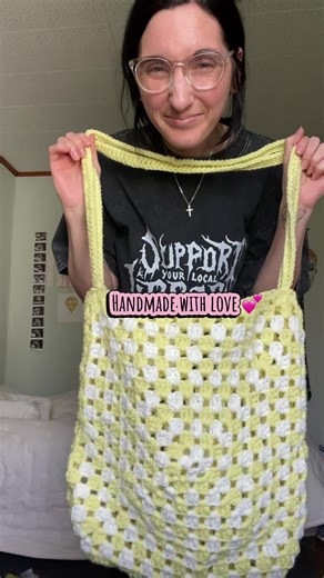Yellow sunshine custom checkerboard bag! Made with love 💕 #crochet #handmade #yellow