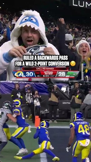 crowd went bananas omg 😱