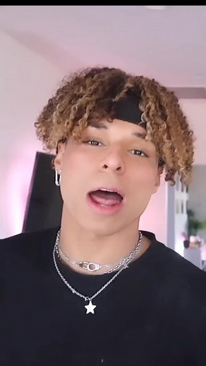 new YouTube video with @willywonkatiktok 😎