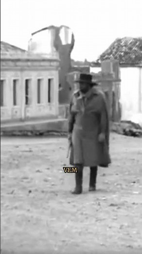 Deus e o Diabo na terra do sol - 1964 antonio das mortes procurando corisco