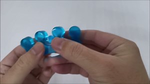 One Pair Yoga Toes Blue Toe Stretcher & Toe Separator Stop Foot Pain and Boost Athletic Performance (Blue)