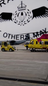 “The complication of the mission was eased by the fact that we were working as a crew.” Captain Paula Findlater, a Royal Canadian Air Force pilot at 439 Squadron in Bagotville, shares her experience and explains the complexity of an epic search and rescue mission. Captain Findlater was part of the search and rescue team that recovered the pilot from a crashed aircraft in the water, after another team had cleared a landing zone nearby. Talk about teamwork! 🚁👏 #MyCAFStory | Canadian Armed Forces