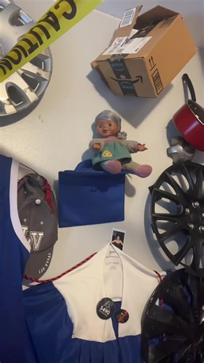 dame un grr (@afrlds)’s videos with original sound - Allure