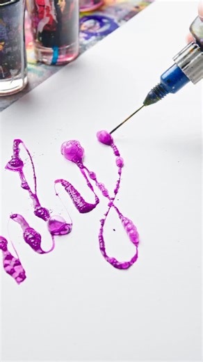 Snooze One – Lettering Artist on Instagram: "What do you think of this experiment? 🧫 I am currently practicing copperplate and thought it would be fun to mix this with the bubble style… It was quite tricky but a fun challenge! 😅 Tools: Vang Artliner Writing Ink & Acyrlic ink Hahnemühle watercolor paper"