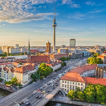 Wohnmobil & Camper mieten in Berlin | roadsurfer