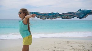 Cute Little Girl Having Fun Running 스톡 동영상 비디오(100% 로열티 프리) 27573556 | Shutterstock