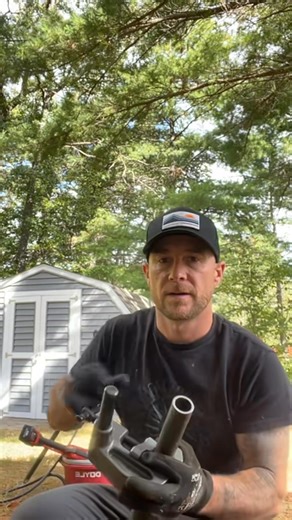 🔧 Quick Demo Time! 🔧 Showing off the Milwaukee compact pipe threader today — this little beast makes threading pipe fast, clean, and easy 💪🔥 Perfect for tight spots and on-the-go jobs. #Milwaukeetools #hvactools #HVACLife #PipeThreading #A2LMechanical | A2L Mechanical