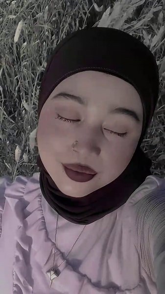 Xee✨ (@x_eeeeeee)’s videos with оригинальный звук - ванесса.