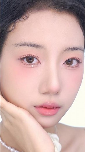 Eyebrow Mapping – The Key to Perfect Balance 완벽한 균형의 핵심, 눈썹 맵핑