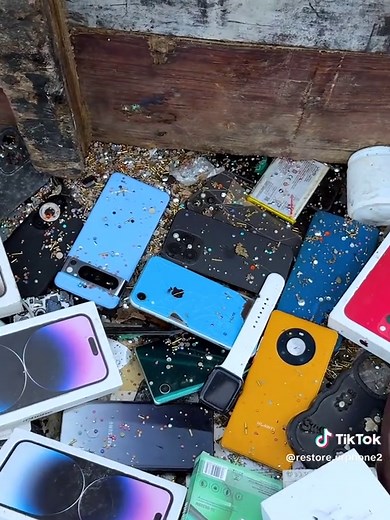 Restore iPhone XR into iPhone 17 — Custom iPhone Transformation
