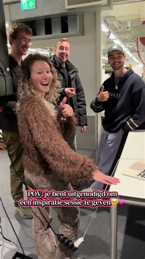 Door het maken van mijn video’s en het doen van optredens mag ik nu zelfs inspiratie sessies geven💗 #dankbaar #inspiratie #sessie #artist #inspirator