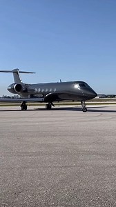 With a ceiling of 51,000 feet, #Bombardier Global 5000 can cruise above almost all of the worst weather 🛩️ • In fact, Global 5000 is a slightly shorter version of its long-range Global Express XRS. • With its 4,800-nautical-mile range, the 5000 can reach the central U.S. from anywhere in Europe. It can also fly unrefueled from New York to São Paulo or from Tokyo to Sidney. • Credits: @insanejets | Central Jets