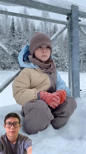 Cậu bé bị bỏ rơi giữa trời tuyết #trendingshorts #trendingvideo #shorts #shortsviral #viralshorts