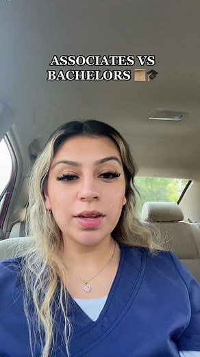 Associates vs Bachelors in Nursing: Exploring the Benefits