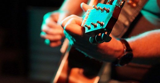 Las mejores webs para aprender a tocar la guitarra