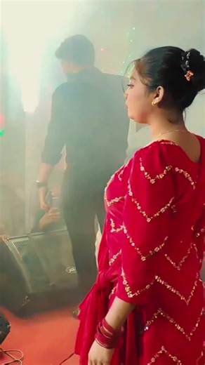 Mega Dance Performance 💃