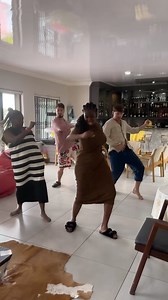 1M views · 14K reactions | It’s an official countdown for the family dance troupe to gather 藍藍藍❤️ and this time @phemelom front row no hiding behind the camera Mr @evgenij_voznyuk 藍藍藍藍藍 the end ….. twerk … !!! #family | Motsi Mabuse | Facebook