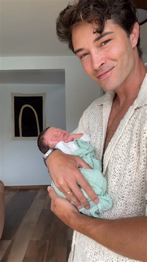 Francisco Lachowski on Instagram: "Não me aguento"