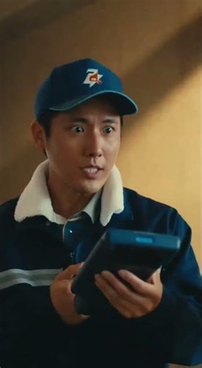 動物愛護団体の執拗なクレームに、役所がついにブチギレ。「そんなに好きなら」と捕獲したヒグマを事務所へ代引き配送📦🐻。開封動画の結末がヤバすぎるww 🤣💥 #因果応報 #放送事故 #Sora2 #神対応