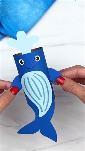 🐋 This humpback whale toilet paper roll craft is a creative way to teach about ocean animals while recycling and building fine motor skills! Download the PDF 👇 | Simple Everyday Mom