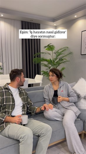 Zeynep Şimşek on Instagram: "Sizde bu şekilde sohbetler yapıyor musunuz? 😂🙈 . . . . . . . . . . . . . . . . . . . . . . . #mi̇zah#keșfet#i̇şhayatı#evlilik#eglenceli#komikpaylaşimlar#calismak#kesfet#gündelik#tespit#borç"