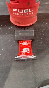 Checking out the latest Oscillating Multi-Tool Blade technology from @diablo_tools at @stafdahq earlier this week! What do you think? Which multi-tool blades do you run right now? - - - #diablo #diablotools #construction #carpentry #remodeling #demolition | Some Guy With Tools