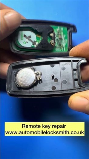 How to replace battery Suzuki Vitara Sx4 2 button remote smart key #automobilelocksmith #suzuki