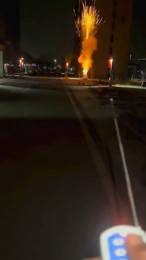 FireworksDT on Instagram: "Huge Firework Bomb!🤯💥 #fireworks #firework #feuerwerk #fuegosartificiales #fogosdeartificio #pyro4life #4thofjuly #pyrography #pyro #fyp #foryou #tiktok #viral"