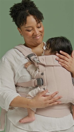 How to put on the Baby Björn Carrier Harmony 💓 P.S. This is our latest exclusive carrier! Super-soft, ergonomic, and stylish, the Baby Carrier Harmony offers four versatile carrying positions. The fabric is gentle on delicate skin, breathable, and easy to clean—just toss it in the wash when needed! Plus, it’s made from 100% recycled polyester, making it kind to both your baby and the planet. Shop the Harmony here: www.babyonthemove.co.nz/products/on-the-move/baby-wearing/baby-carriers/baby-bjor