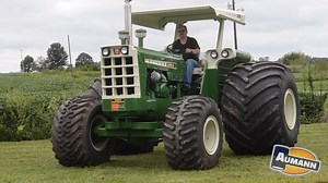 In 1964 the Oliver Company branded their four wheel drive tractors they exported to Latin America “El Toro”. The only difference to the same model (with front wheel assist) sold in the United States was an El Toro decal on the side panels. The EL Toro was available in three sizes, the 1900, 1800 and 1600. The 1950 was added to the line up once the 50 series line launched. The El Toro stopped with the end of the 1950 series line in 1967. #olivermachinerycompany #olivertractor #classictractor #tra