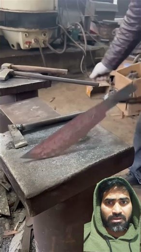 How to create patterns on the knife blade during forging. #makerknife #damascussteel #bladesmith