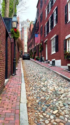 Exploring Boston: Shopping, Tunnels, and Must-See Spots