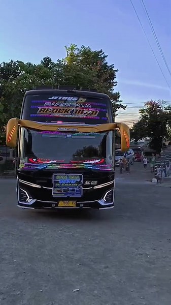 Cinematic Bus Experience with Black Moon | Bus Basuri