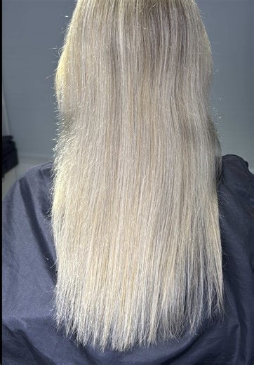 Another day, another hair glow-up! ✨ She walked in with tired, frizzy hair and left looking like a shampoo commercial. Dubai’s heat tried to fight us, but we fought back—with luxury treatments and a whole lot of shine! Who’s next for silky, drama-free hair? #FrizzWho #DubaiHairGlowUp #LuxuryHairFix #SilkyAndSassy #ShinyHairDubai #HumidityProof #HairSoSmooth #DubaiSalonMagic #GlossyLocks #BadHairDaysBeGone #VIPHairTreatment #ShampooAdVibes #HairGoalsDubai #SleekAndFabulous #FlawlessStrands