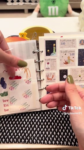 シール帳のポケットの中のステッカー達を紹介していきます📒🎟️お気に入りシール帳が出来上がってきました😌💓 #シール #シール帳 #シール交換 #シール帳の中身 #シール帳紹介 #平成 #平成女子 #文具 #タイルシール #手帳デコ #手帳の中身 #stationary #japanesestickers #sticker