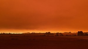 Marion County fires force evacuation orders for Mehama, Detroit