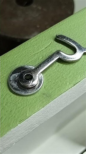 40-Year-Old Rusty Tool Box Restoration – Can This Antique Be Saved?