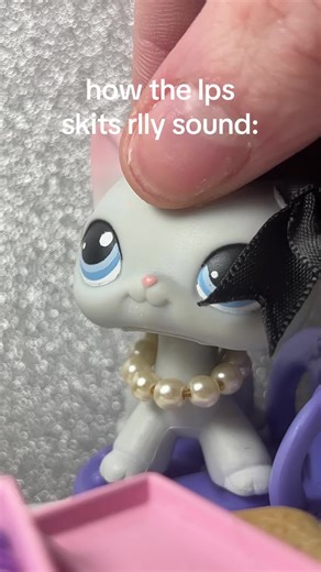 swear most of my skits sound like it came out of dance moms😭🤞🏼🙌🏼🗯️ theyre so fun tho i luv it😝🎀🤞🏼⭐️🗯️ #lps #lpscommunity #lpscollection #lpstiktok #littlestpetshop