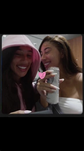 My favorite sister streamer duo🩷@Nel Twins @renae @shanae.privvv #foryoupage #fyp #neltwins #twitch #sisters