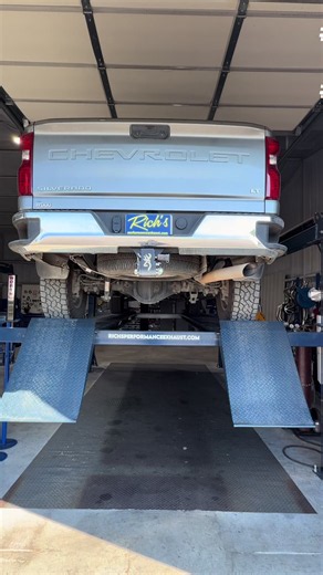 25 HD Silverado 6.6 resonator delete and replaced the factory muffler with a street max stainless performance muffler! 3.5 inch #richsperformanceexhaust #silverado2500 #mufflerswap #customexhaust #liftedtrucks