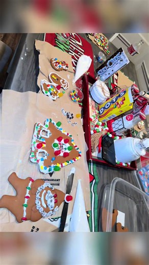 - Decorating Holiday Gingerbread Cookiesssss As A Family Was Everything! We Had The Christmas Tunes Playing, Did A Little Dancing, & Enjoyed Creating Memories with Our Babiesss🎅🏽🎄 #gingerbreadhouse #christmascookies #holidays #holidayfun #foryoupage