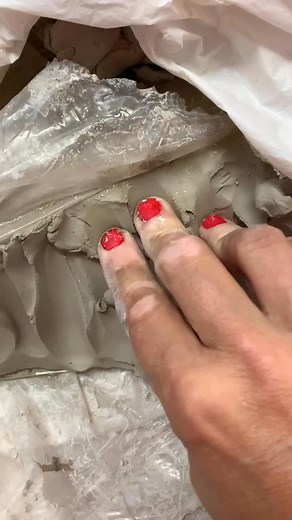 Oval rococo model ❤️ #laiaplaescultura #sculpture #art #clay #figurativeart #escultura #modeling #badalona #barcelona #rococo | Laia Pla ESCULTURA