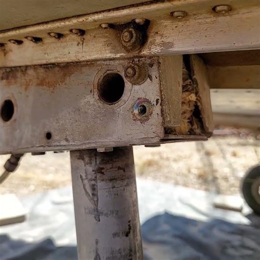 Zenith CH-601 maingear bungee change part 1