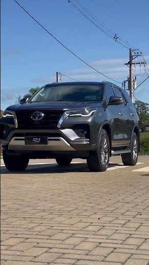 Toyota Hilux SW4 SRX 2022 – Potência, luxo e eficiência! 204 cv, 4x4, diesel. R$ 315.900. Chapecó-SC